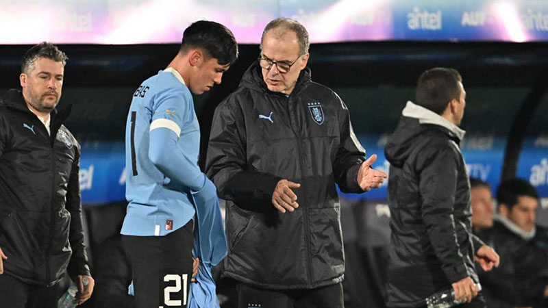 Uruguay estrena con goleada la era de Marcelo Bielsa