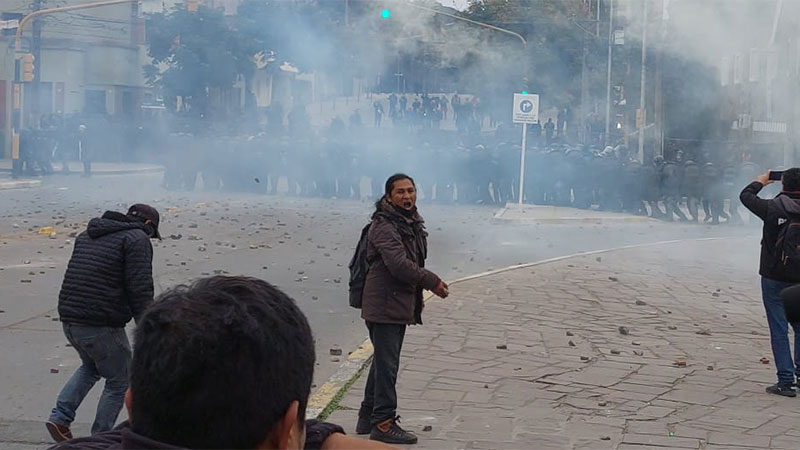 Jujuy: 170 heridos y 68 detenidos tras sanción y jura de reforma de Constitución