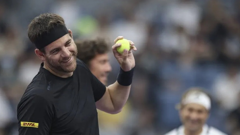 Del Potro volvió al tenis en una exhibición en China.