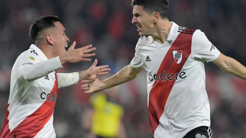 River festejó en el Monumental ante Instituto.