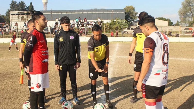 Belgrano igualó y Neuquén aprovechó para descontarle en la Liga Paranaense.