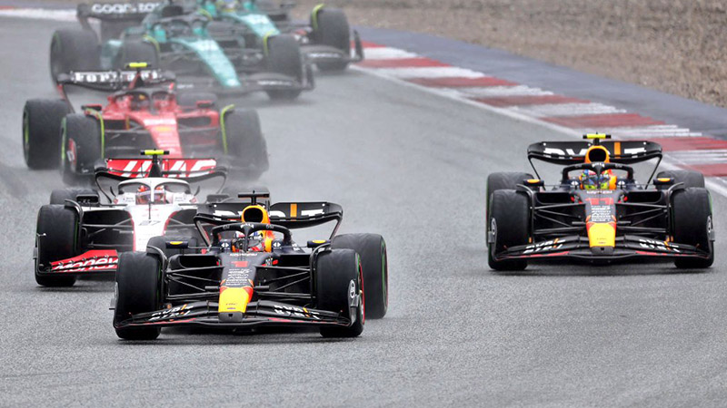 Verstappen logró la quinta victoria seguida en la Fórmula 1.