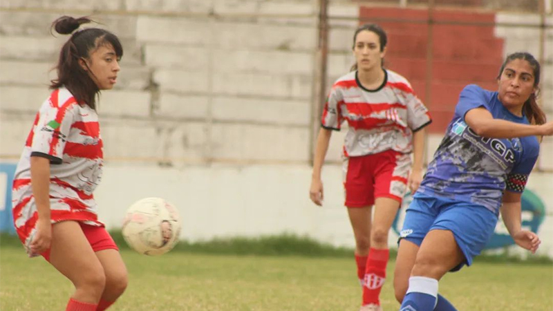 San Benito, Instituto y Arenas siguen en la pelea en la Liga Paranaense.