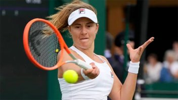 La argentina Podoroska avanzó de ronda en Wimbledon tras ganar en su debut