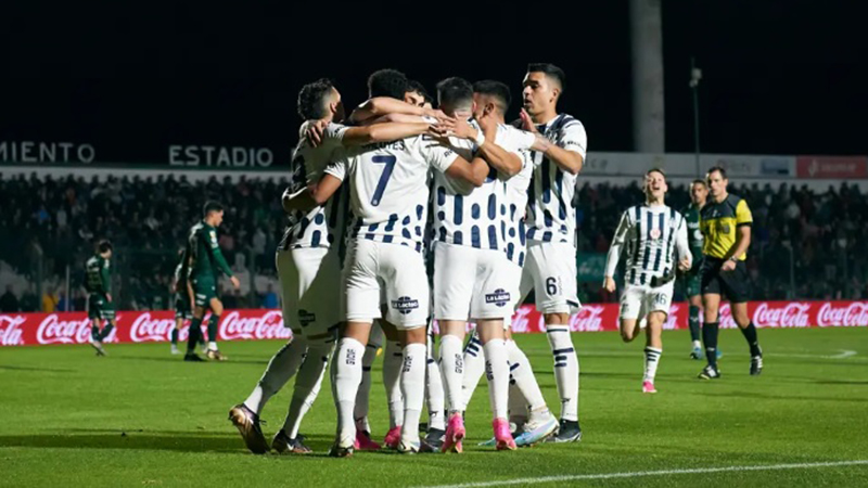 Talleres ganó y sigue en la pelea por el campeonato.