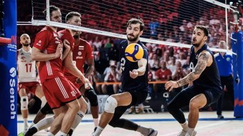 Polonia y Estados Unidos dirimen título de la Liga de las Naciones de vóleibol