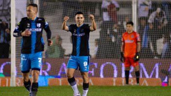 Almagro goleó 4-1 a Excursionistas y será rival de Boca en Copa Argentina: los tantos