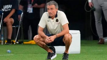 La dirigencia de PSG desmintió rumores sobre el alejamiento del técnico Luis Enrique