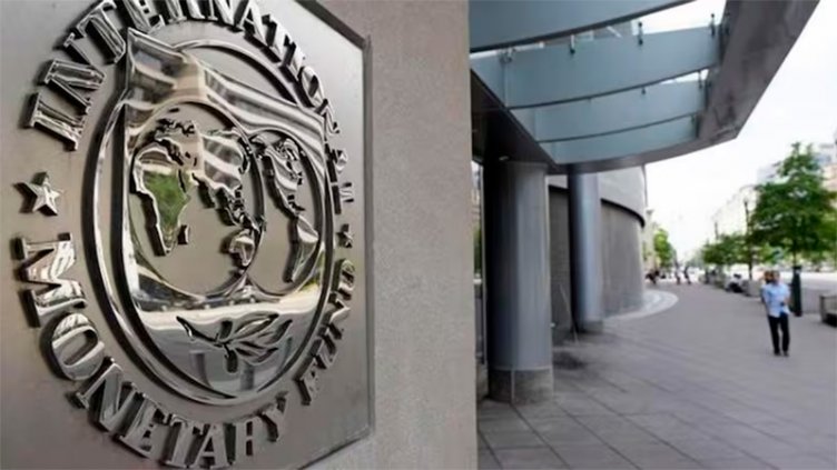 Argentina aprobó la octava revisión del FMI y recibirá 800 millones de dólares