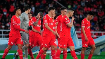 Independiente y Colón juegan un partido importante de cara a la permanencia