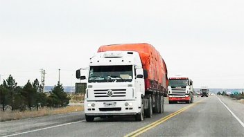 Los costos de mover un camión se encareció 30,4% en dos meses