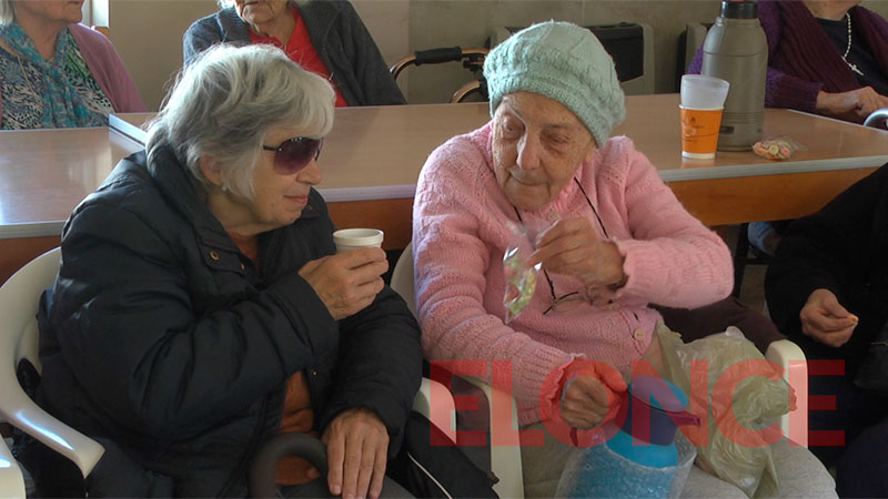 Adultos mayores celebraron Día de la Ancianidad en el Hogar San Vicente ...