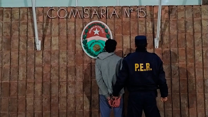 Entró a la casa de su expareja y se escondió debajo de la cama: fue ...
