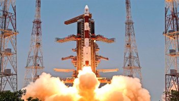 India lanzó con éxito su primera misión espacial para estudiar el Sol