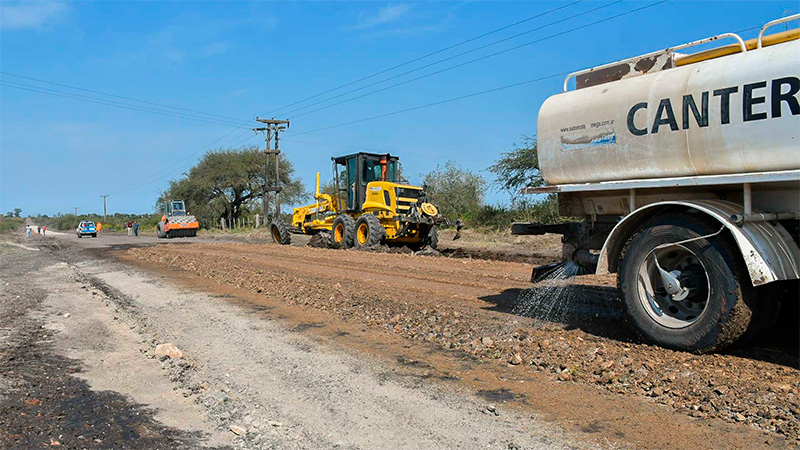 Vialidad realiza tareas de mantenimiento en la ruta provincial 20 ...
