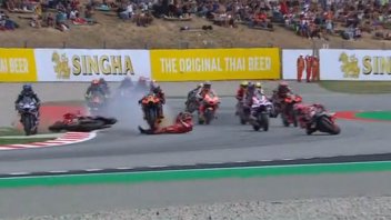 Video: piloto de Moto GP se cayó y un rival lo pasó por arriba de las piernas