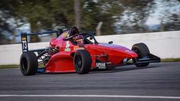 Formula Nacional: Stang quedó séptimo y Massa consiguió la victoria