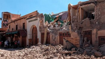 Aceleran la búsqueda de supervivientes tras el sismo en Marruecos