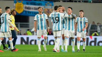 Video: euforia en la llegada de los campeones del mundo a Argentina