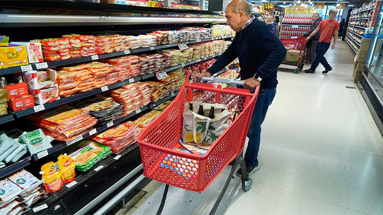 El consumo en supermercados cayó 9,3% en el primer trimestre del año