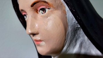 Mujer afirma que lloró la imagen de Santa Teresita en Concepción del Uruguay
