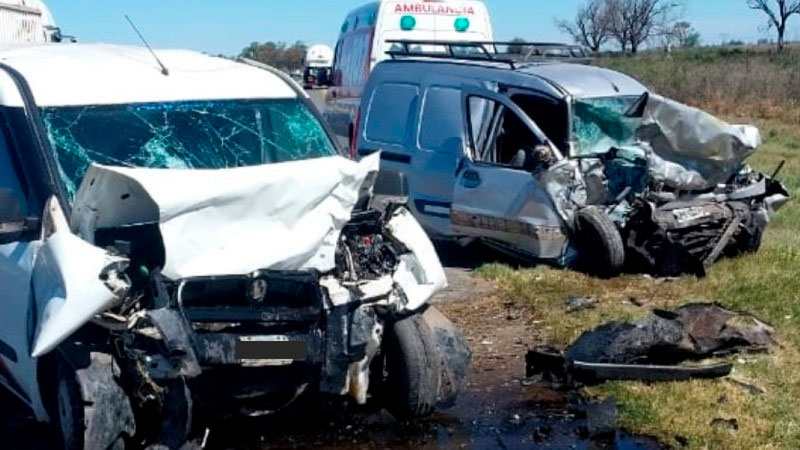 Tres personas murieron tras choque frontal en la autopista Rosario-Santa Fe