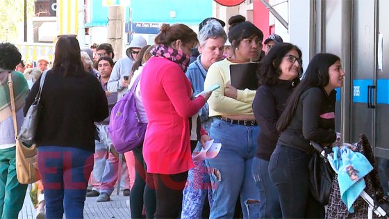 “Nuevo IFE”, créditos y otros trámites: largas filas en sede de Anses en Paraná