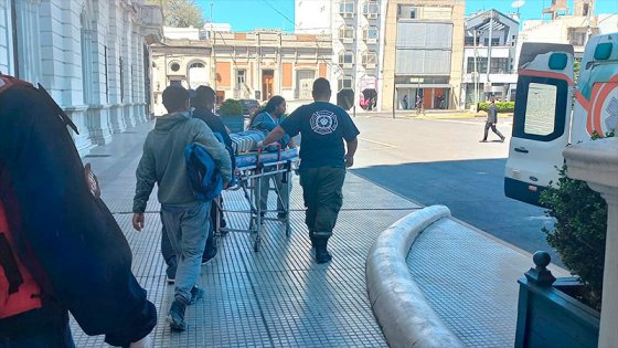 Obrero cayó de andamio en Casa de Gobierno y fue hospitalizado por precaución