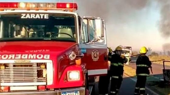 Choque en cadena en Ruta 12: heridos, personas atrapadas y corte de tránsito