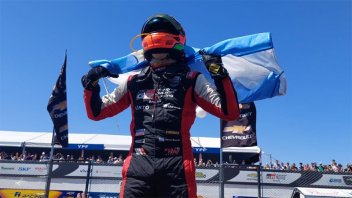 Victoria de Matías Rossi en la segunda final del Stock Car brasileño