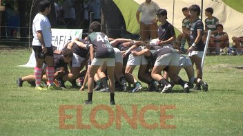 Con más de 900 chicos, se desarrolló la primera jornada del torneo M15 de rugby en el CAE