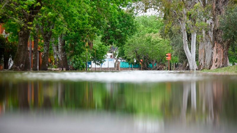 Por la crecida del río Gualeguaychú, se evacuaron las primeras familias