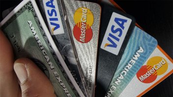 Cambios en tasas de interés: cómo impacta en tarjetas de crédito y préstamos