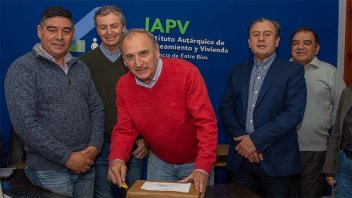 Se construirán 25 viviendas para empleados de comercio de La Paz