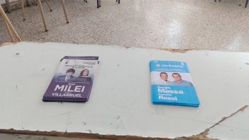 La CNE informó que las boletas con roturas o números cambiados son “válidas”
