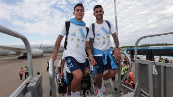 La Selección argentina partió rumbo a Brasil para la última fecha de Eliminatorias del año