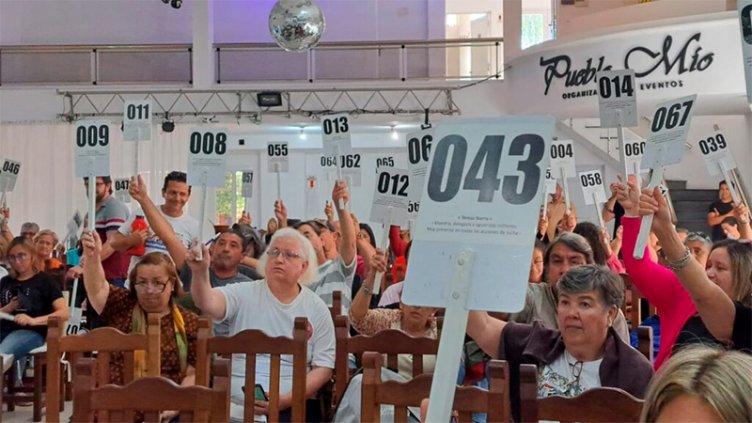 Sesiona el congreso de Agmer: la mayoría impulsa aceptar la oferta salarial