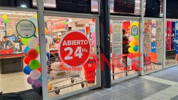Supermercado abierto 24 horas: destacan la contratación de más trabajadores