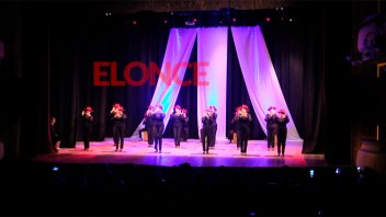 Hubo muestra de danza española en el Teatro 3 de Febrero de Paraná