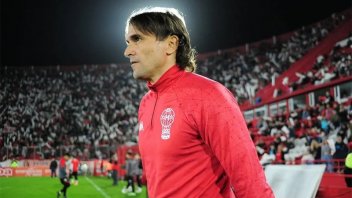 Diego Martínez renunció como técnico de Huracán: ¿Será el nuevo DT de Boca?