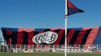 Malas noticias para San Lorenzo: por una deuda, FIFA lo inhibió y no podrá incorporar jugadores