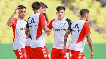 River empat en su primer partido de ensayo en Estados Unidos