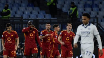 Con Paredes y Dybala, Roma ganó en el debut del nuevo entrenador: goles del 2-1