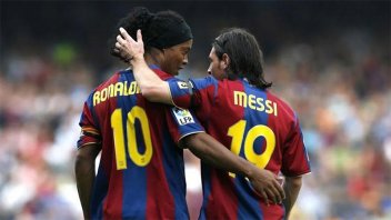 Ronaldinho defendió a Messi de las críticas tras la obtención del premio The Best