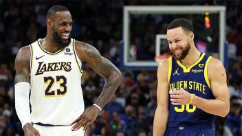James y Curry protagonizaron el mejor partido de la temporada en la NBA