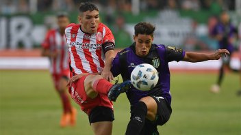 Empate sin goles entre Banfield y Barracas Central en el Florencio Sola: resumen del 0-0