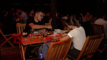 Paranaenses eligieron cena romántica para celebrar el Día de San Valentín