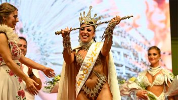 Gualeguaychú eligió a la nueva reina del Carnaval: es de la comparsa Marí Marí