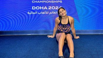 Nadadora argentina de 15 años logró una histórica actuación en el Mundial