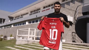 El Kun Agüero desmintió los rumores sobre un retorno a Independiente